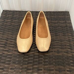 Vionic Orinda Flats womens sizes 9.5